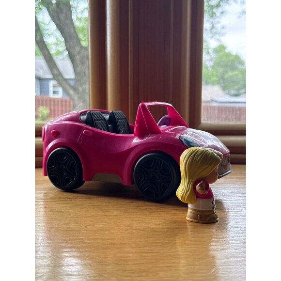 Fisher Price Little People Barbie Convertible With Figure Pink Car Toy With Smil - Picture 2 of 8